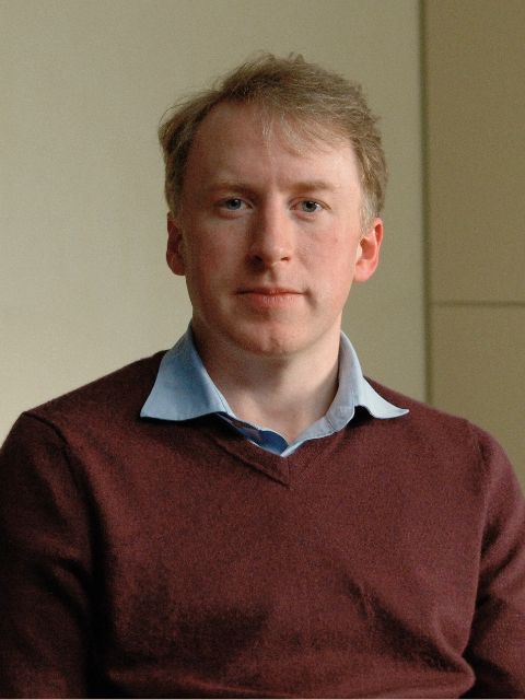 Dr Angus McLellan
